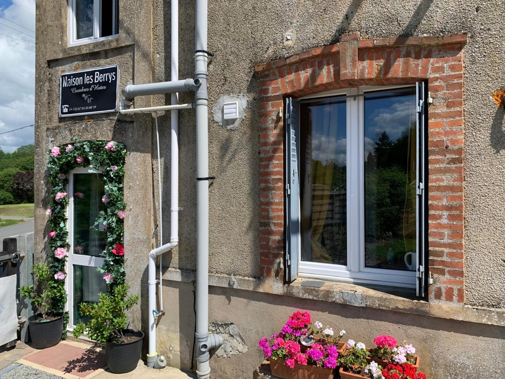 Maison Les Berrys Bourganeuf エクステリア 写真
